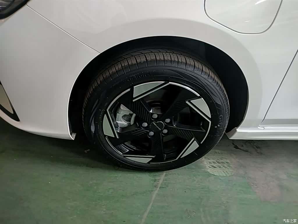 BAIC EU5, 2024 23
