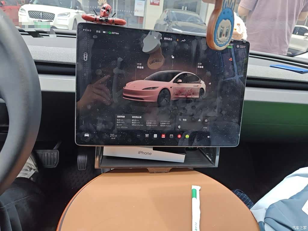 Tesla Model 3, 2024 6