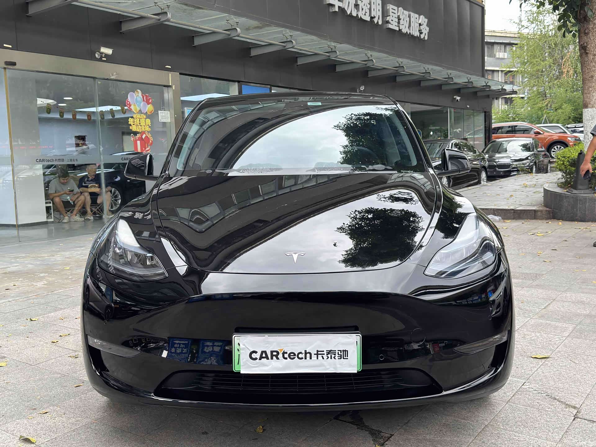 Tesla Model Y, 2023 4