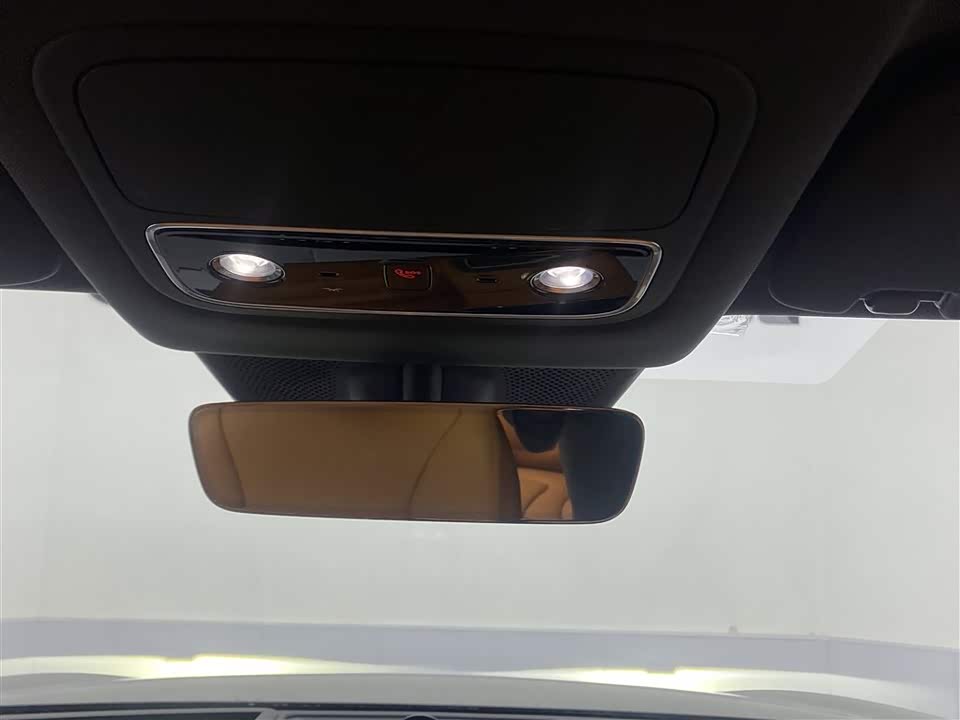 AITO Ask the world M9