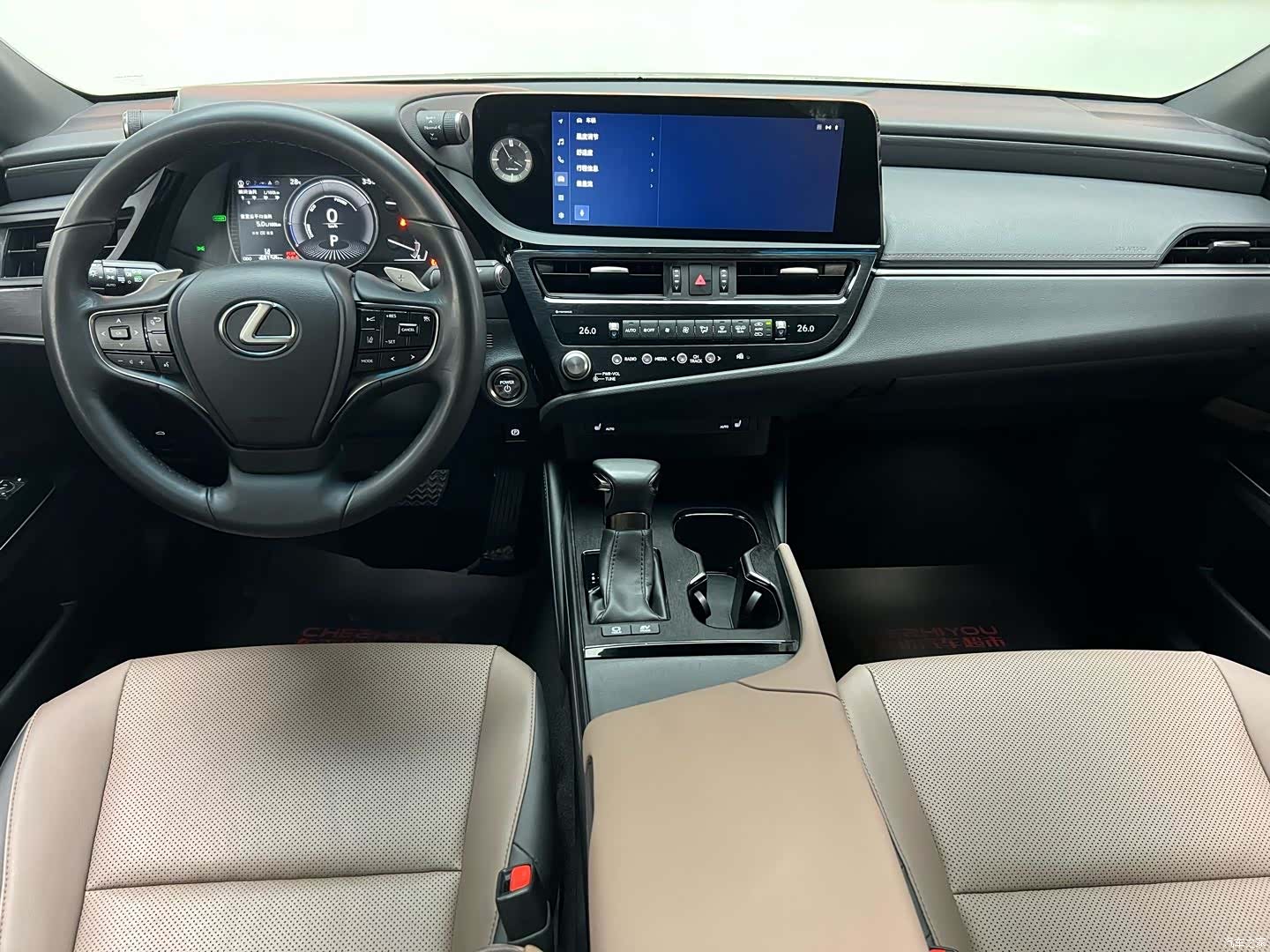 Lexus ES, 2023 12