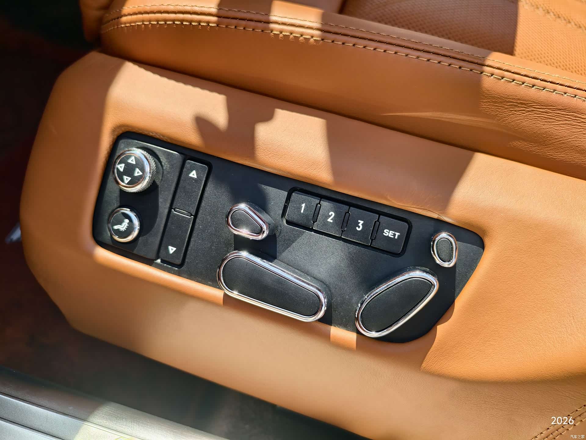 Bentley Flying Spur, 2011 10