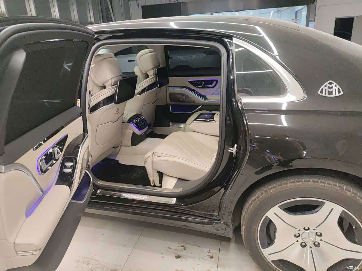 Maybach S-Class, 2022 7
