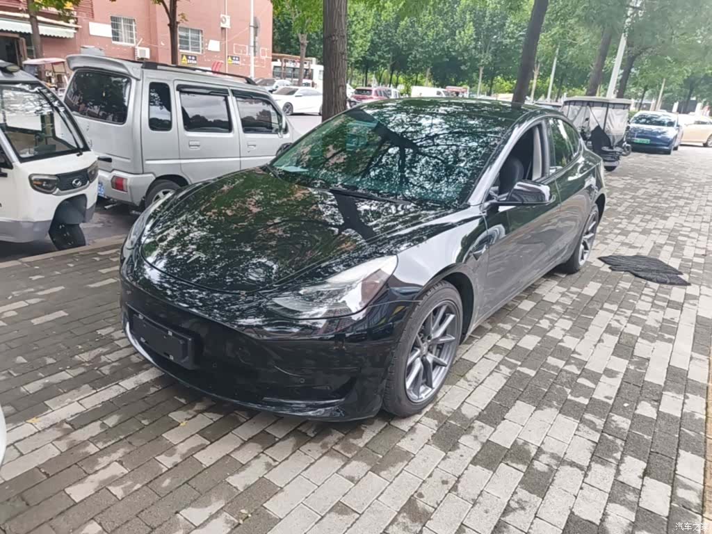 Tesla Model 3, 2022 1