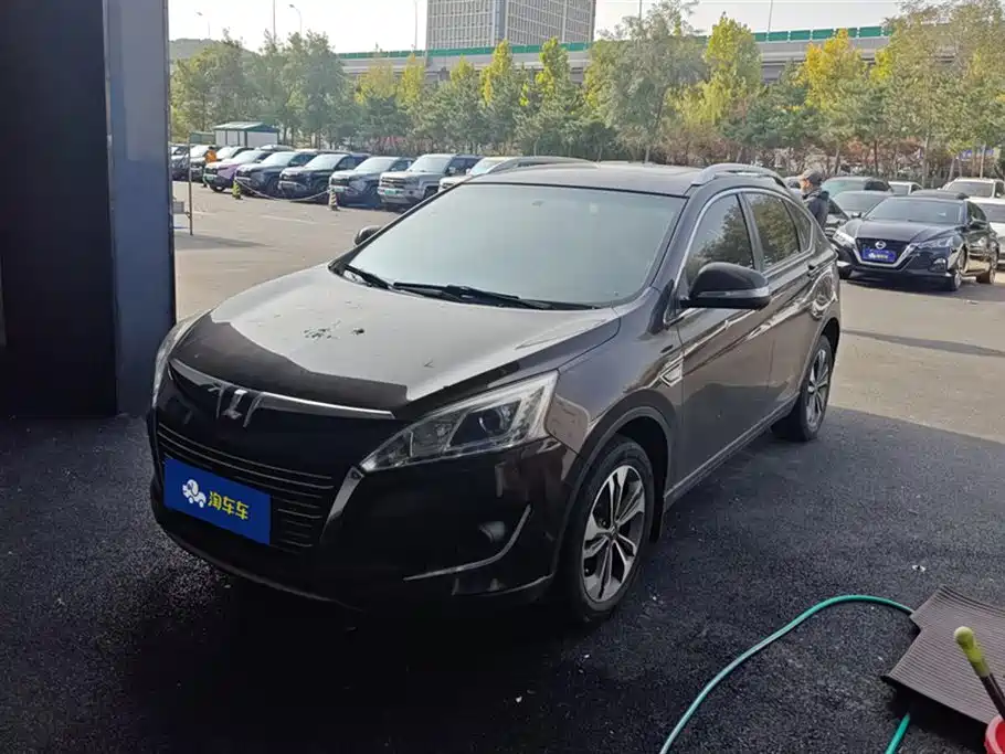 Luxgen Excellent 6 SUV