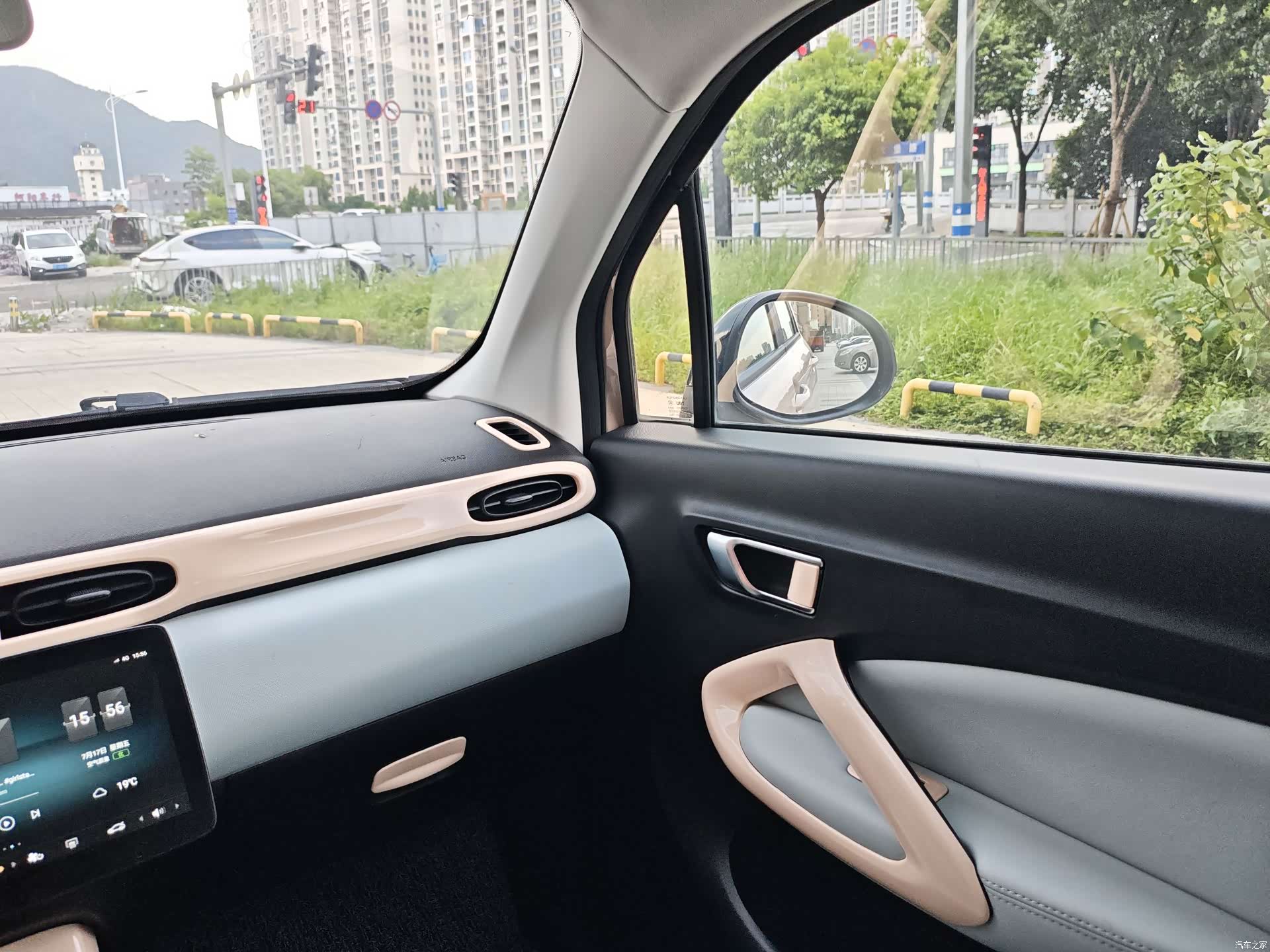 Leapmotor T03, 2022 15