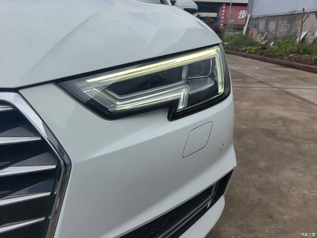 Audi A4L, 2019 18