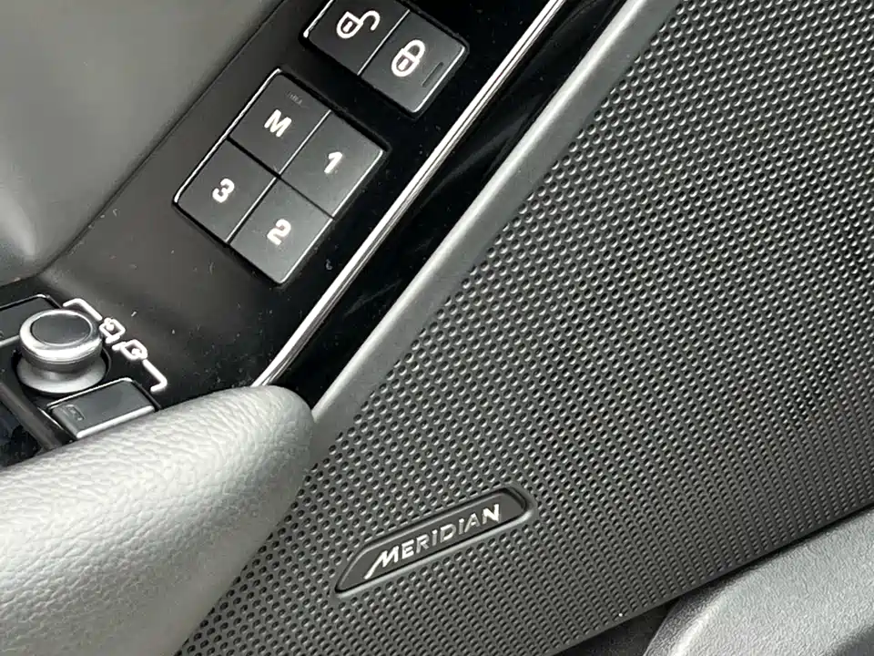 Land Rover Range Rover Star Pulse