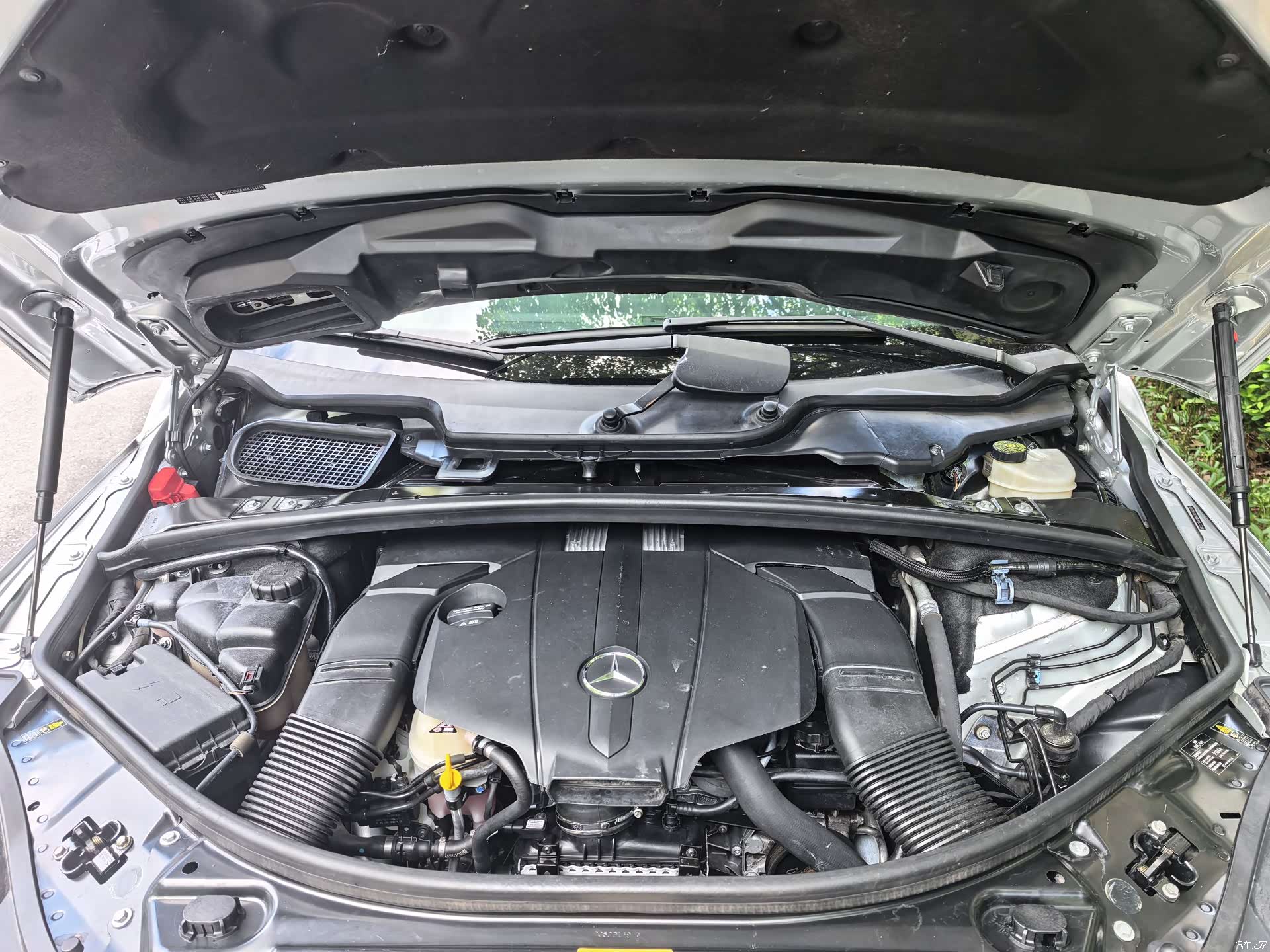 Mercedes-Benz R-Class, 2015 12