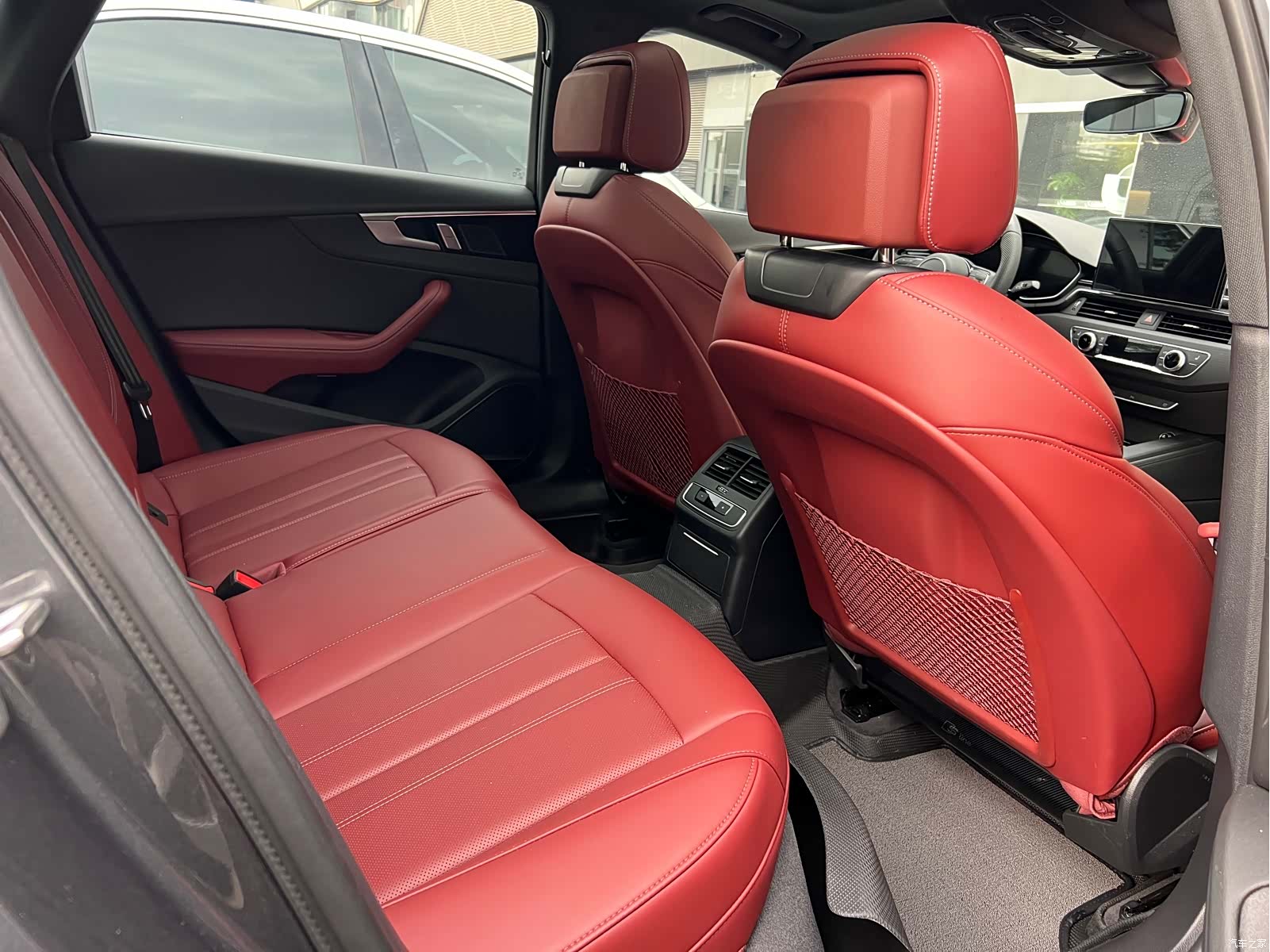 Audi A4L, 2025 8