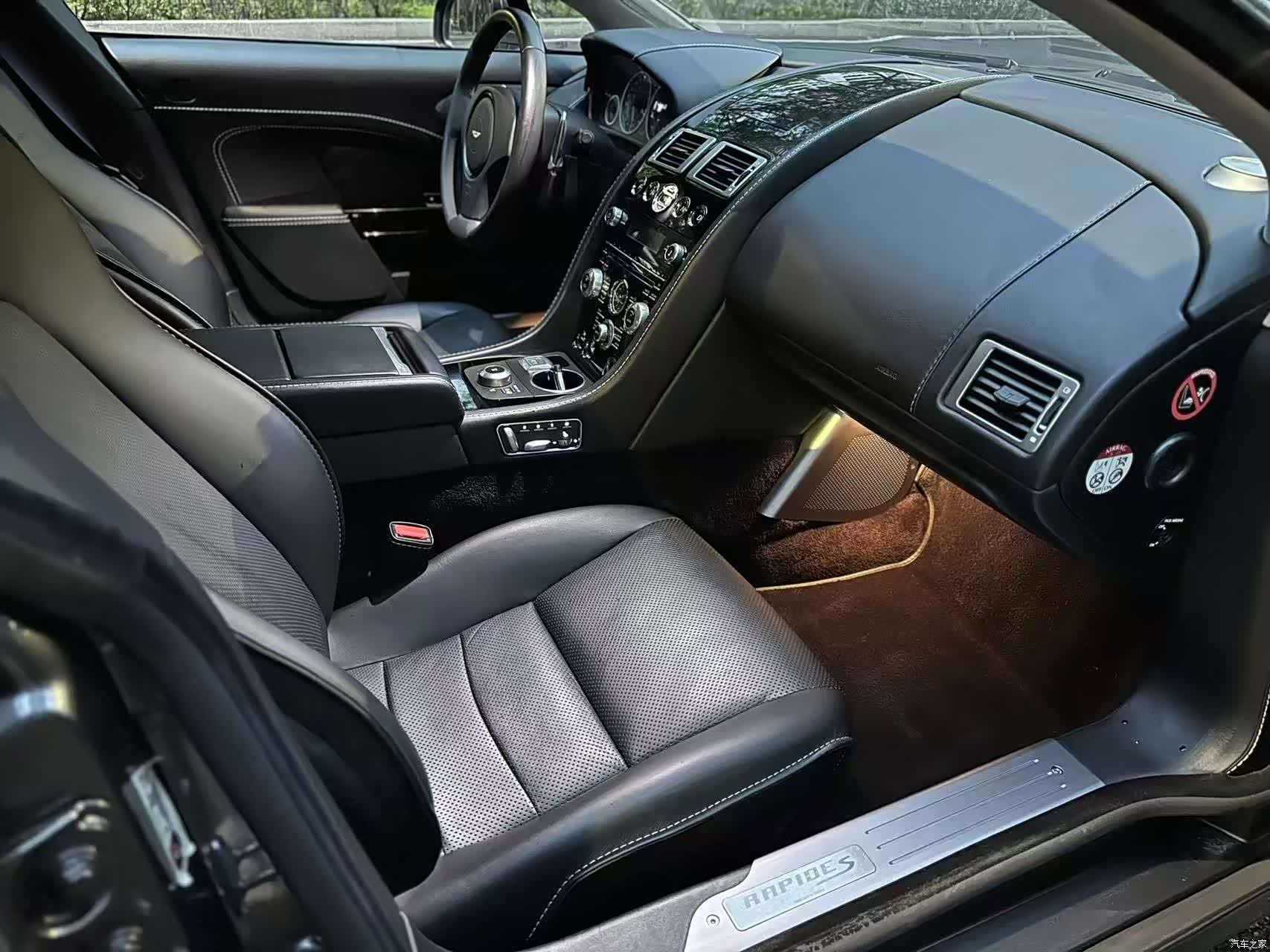 Aston Martin Rapide, 2013 6