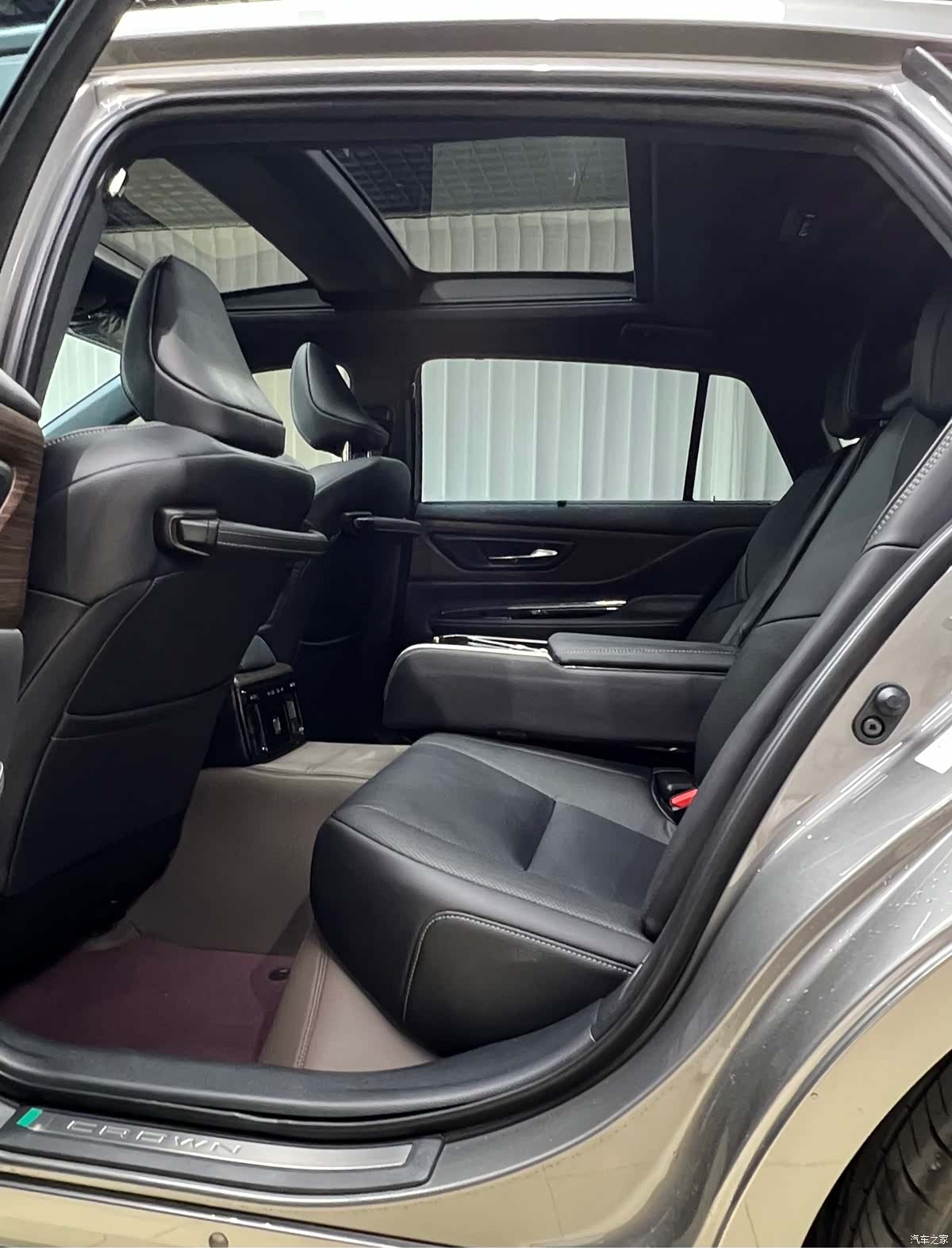 Toyota Crown, 2026 11
