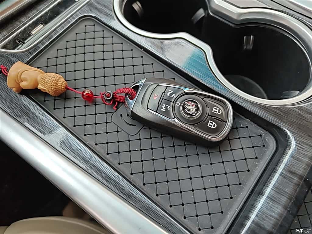 Buick GL8, 2023 9