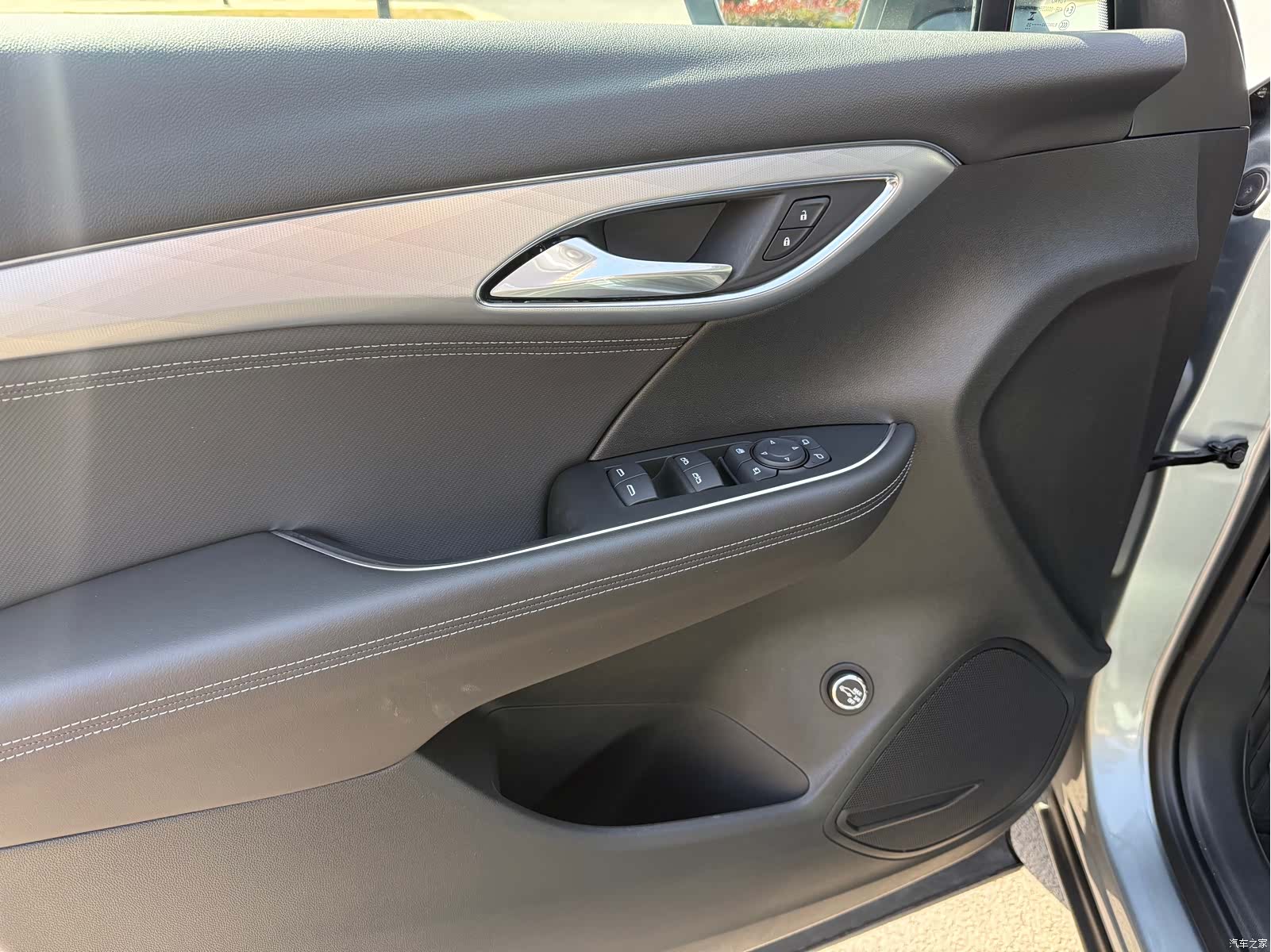 Buick Envision, 2025 все фото