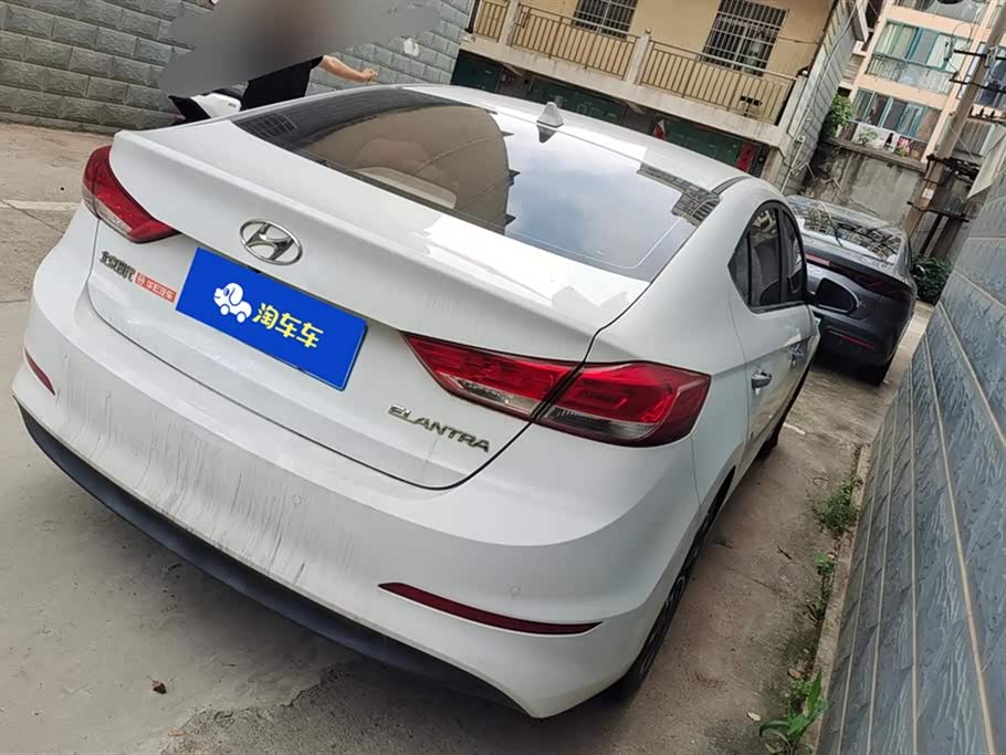 Hyundai Lead