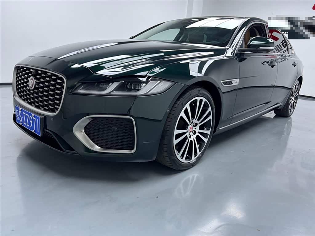 Jaguar XFL