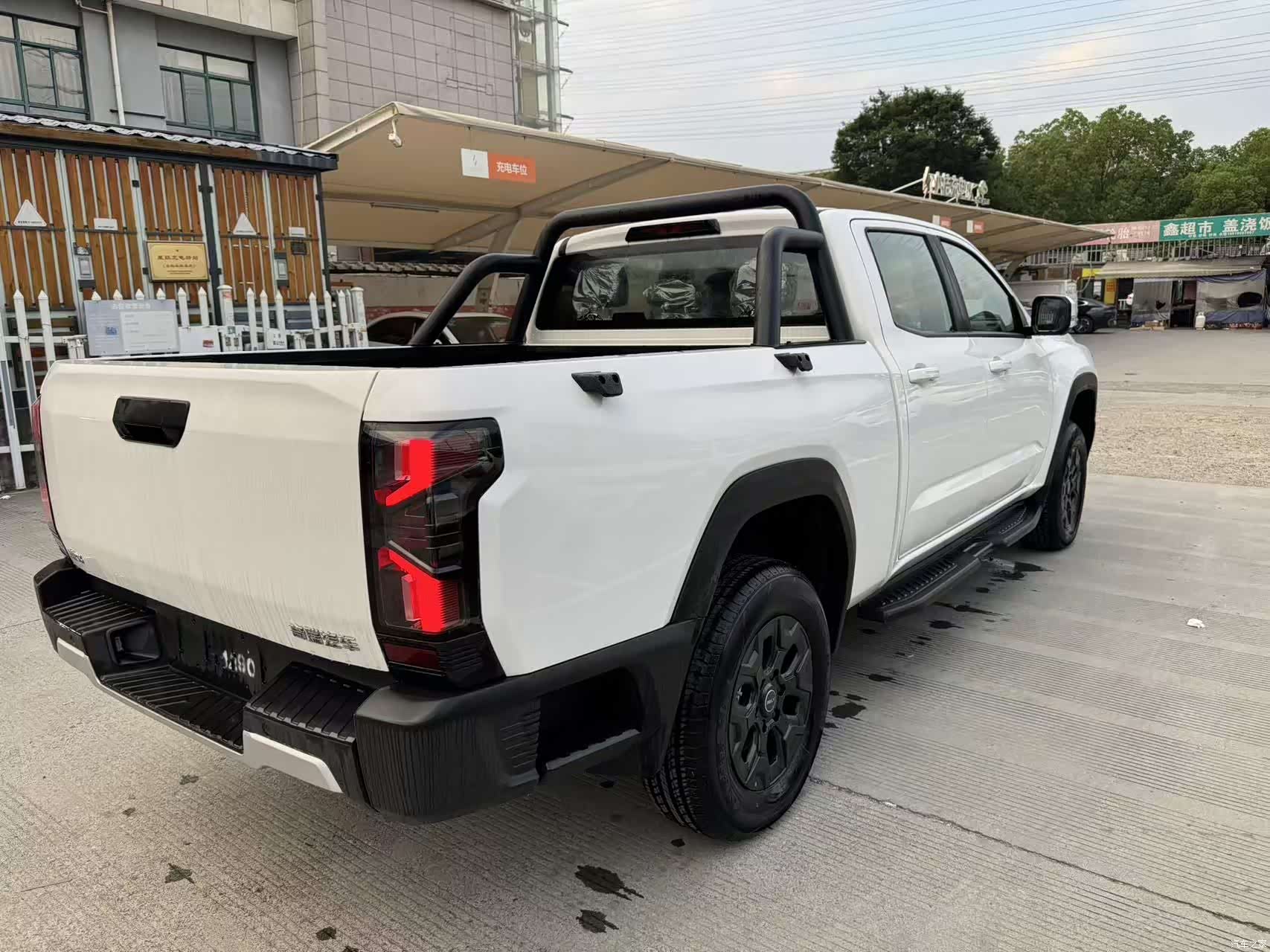 Chery R08, 1900 все фото