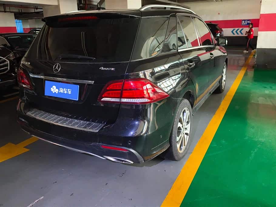 Mercedes-Benz GLE Mercedes-Benz GLE