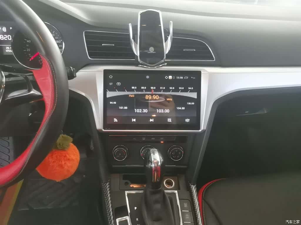 Volkswagen Lamando, 2016 13