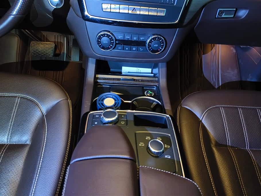 Mercedes-Benz GLE Mercedes-Benz GLE
