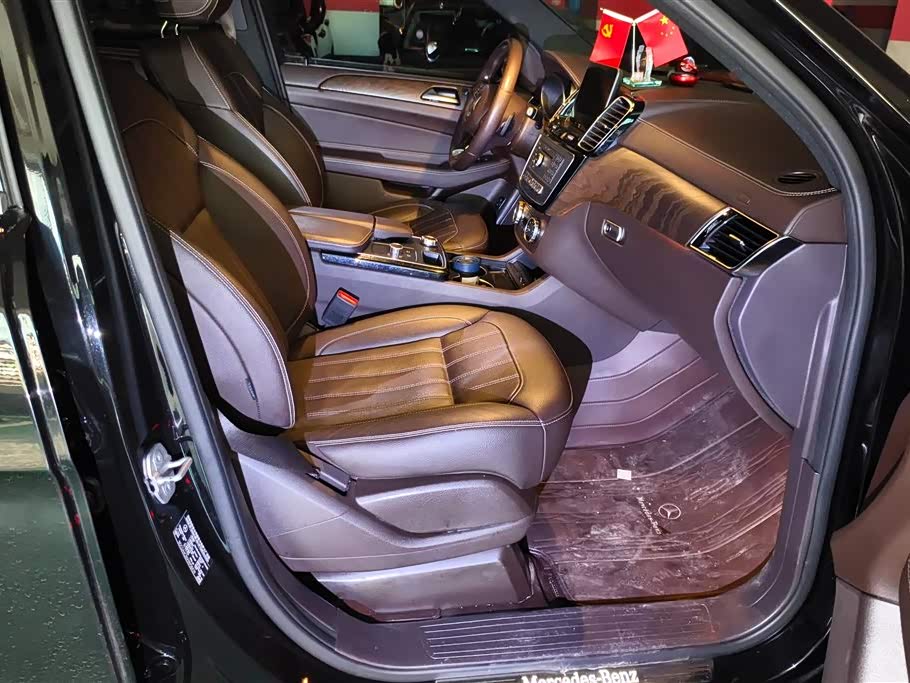 Mercedes-Benz GLE Mercedes-Benz GLE