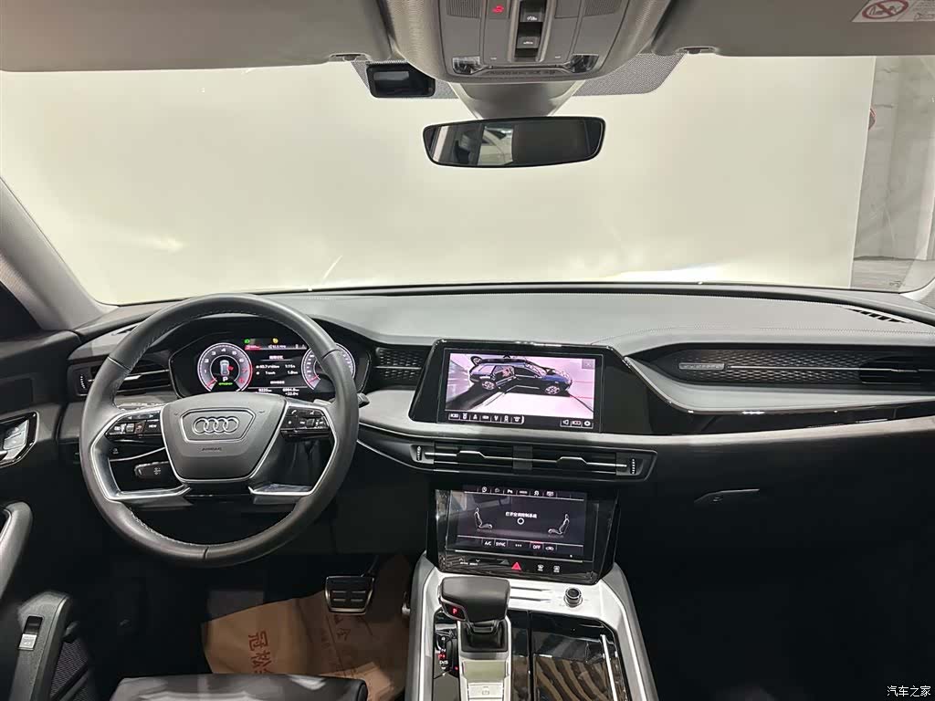 Audi Q6, 2025 10