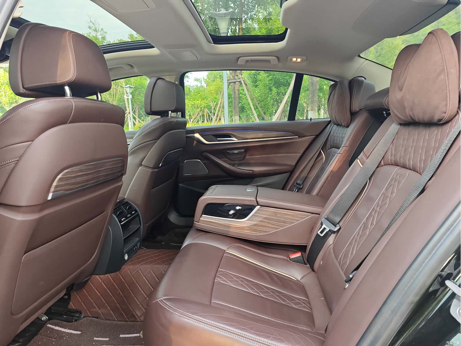 BMW 5 Series, 2020 9