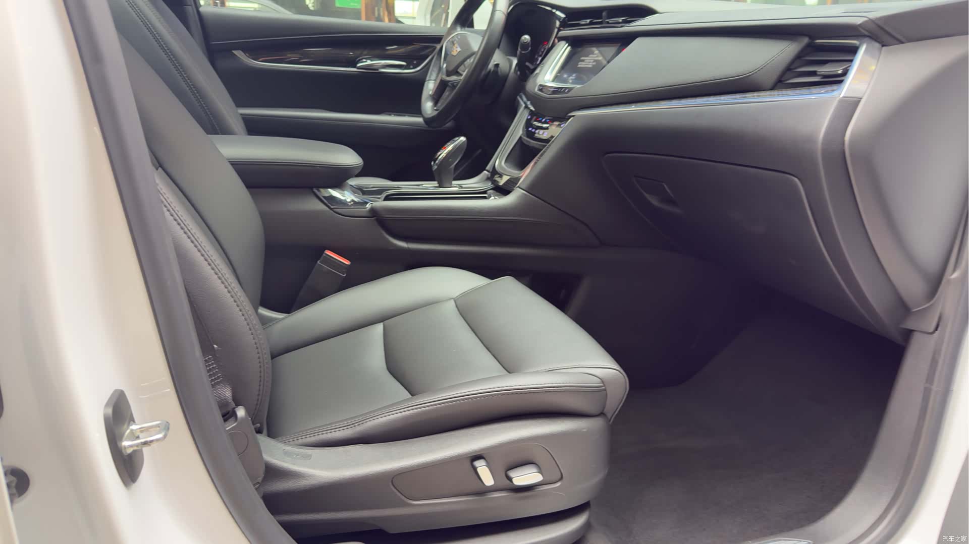 Cadillac XT5, 2018 13