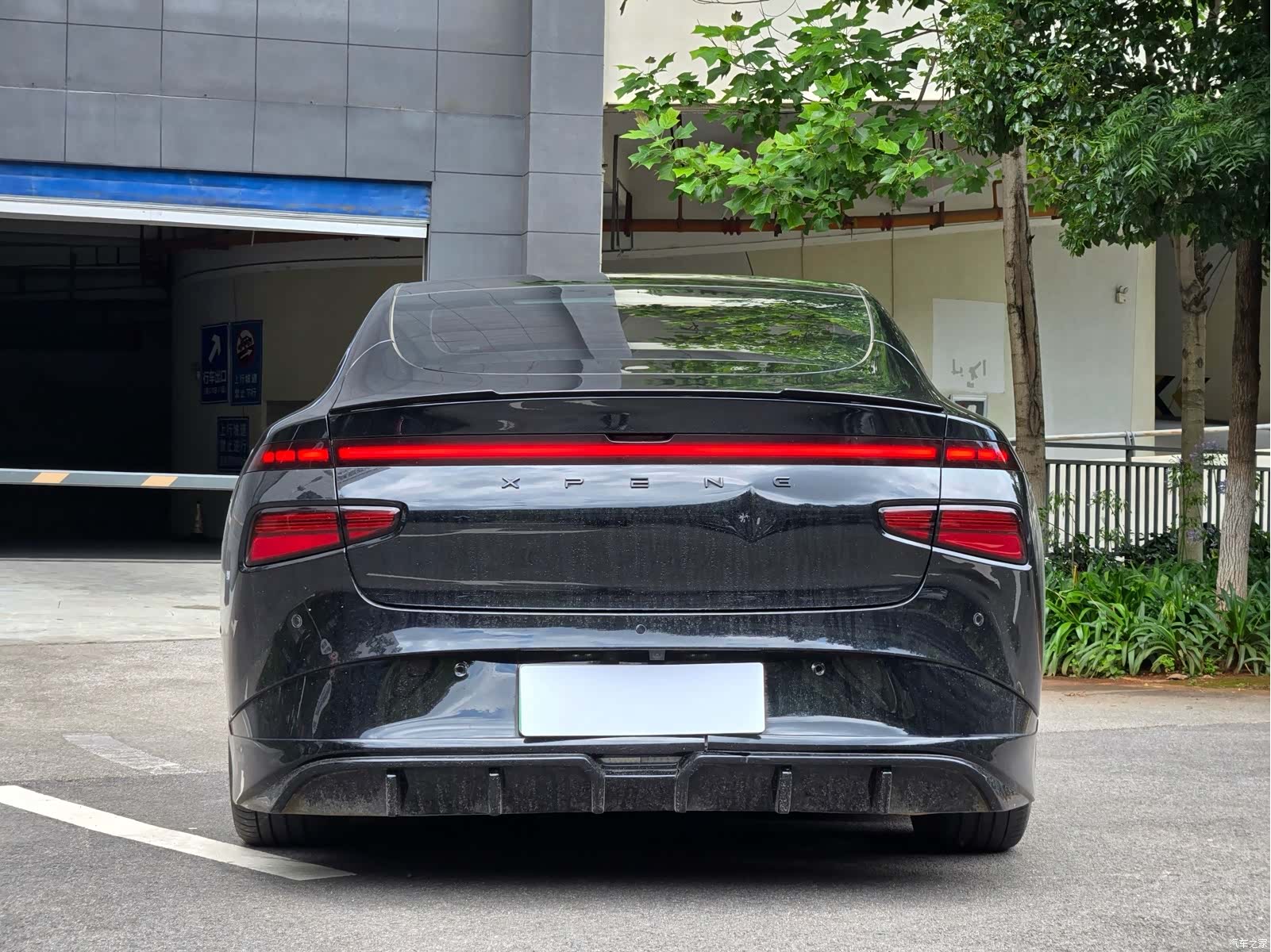 Xpeng P7, 2023 10