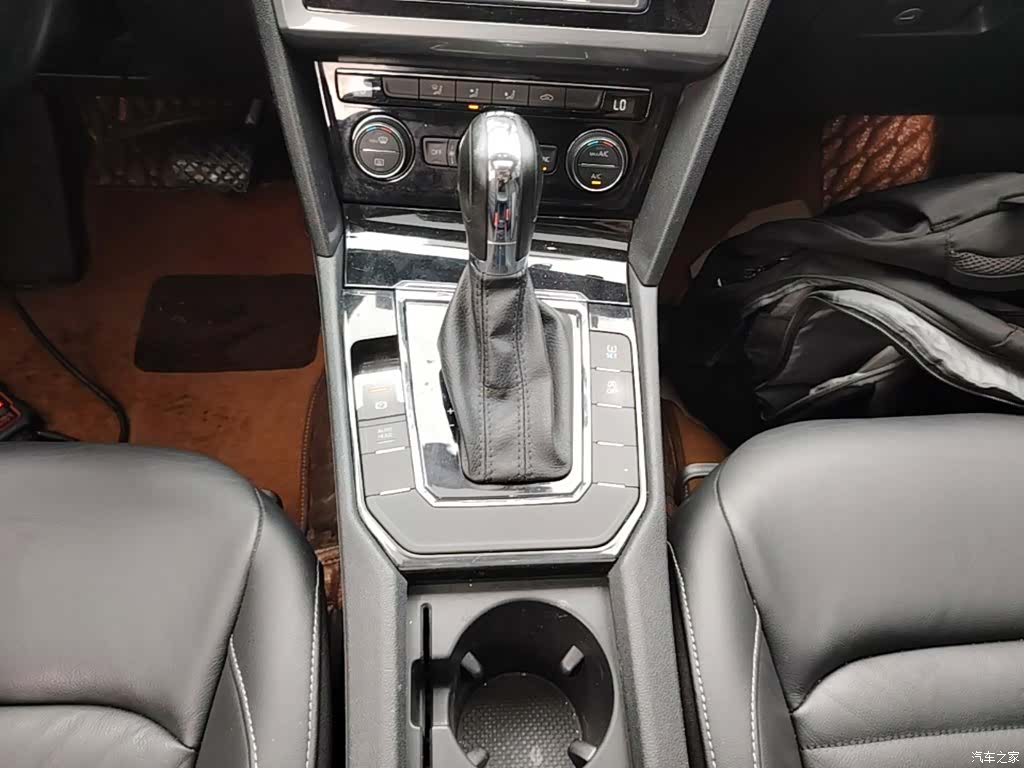 Volkswagen Lamando, 2016 14