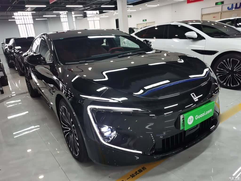 Avatr 12, 2025 4