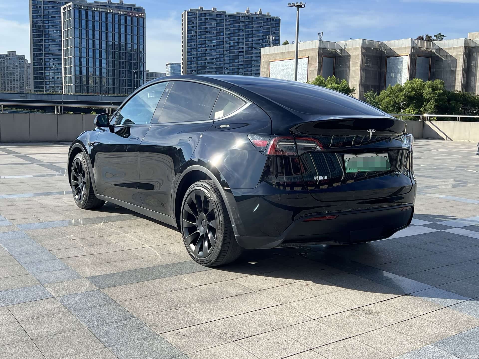 Tesla Model Y, 2021 2