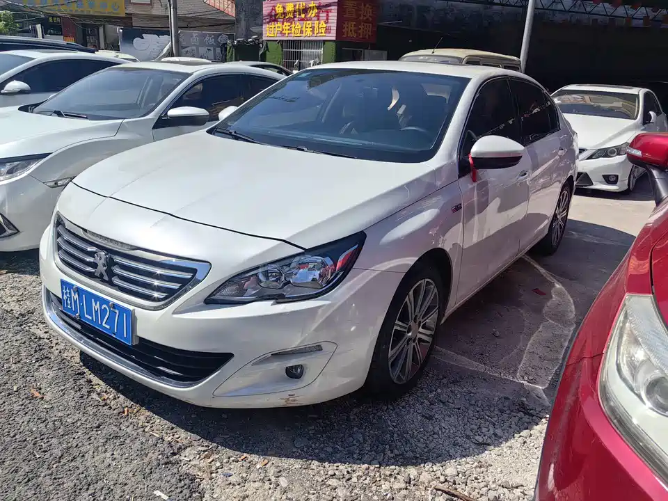 Peugeot 408
