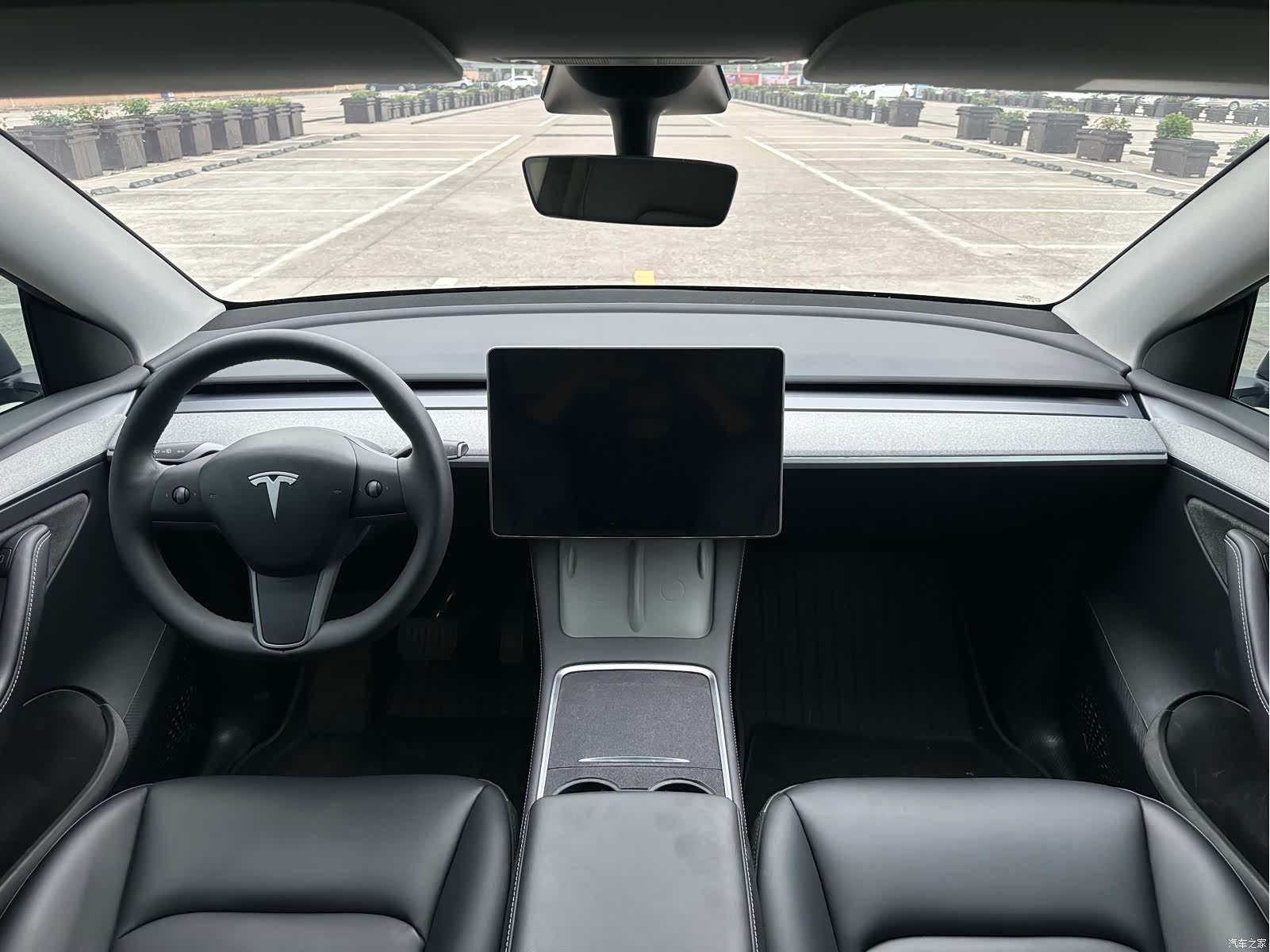 Tesla Model Y, 2024 10