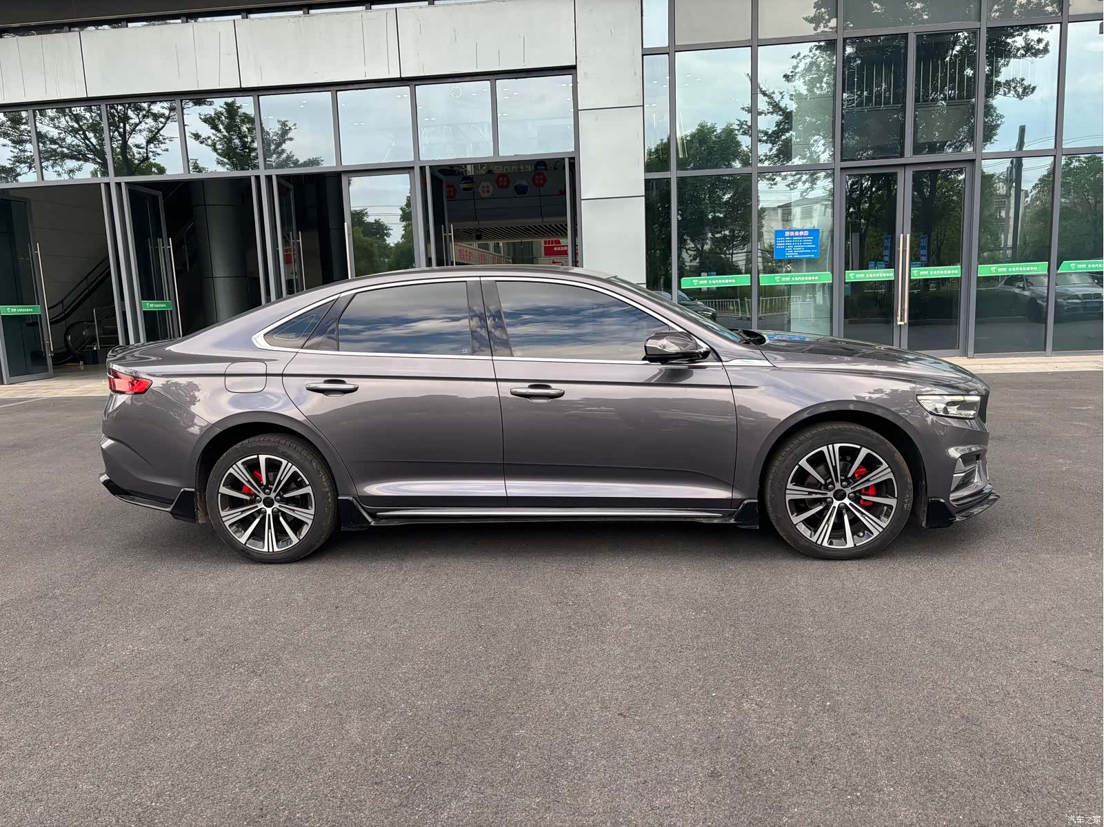 Geely Preface, 2024 4