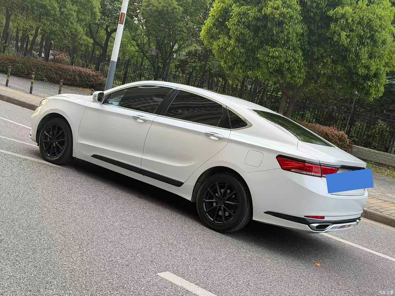 Geely +, 2021 все фото
