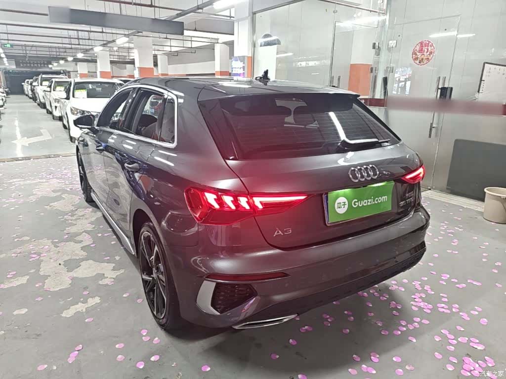 Audi A3, 2022 все фото