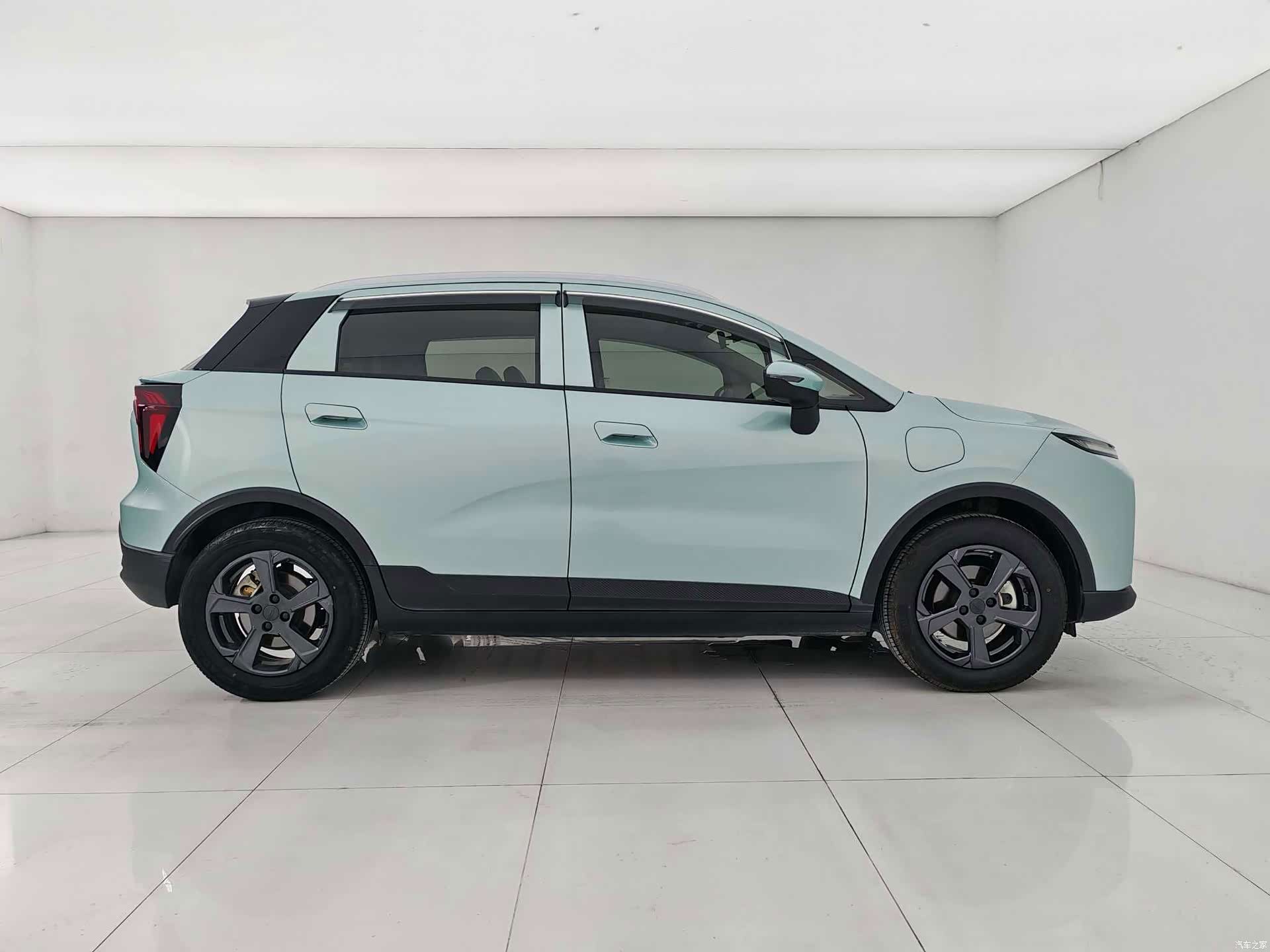 Geely E, 2023 17