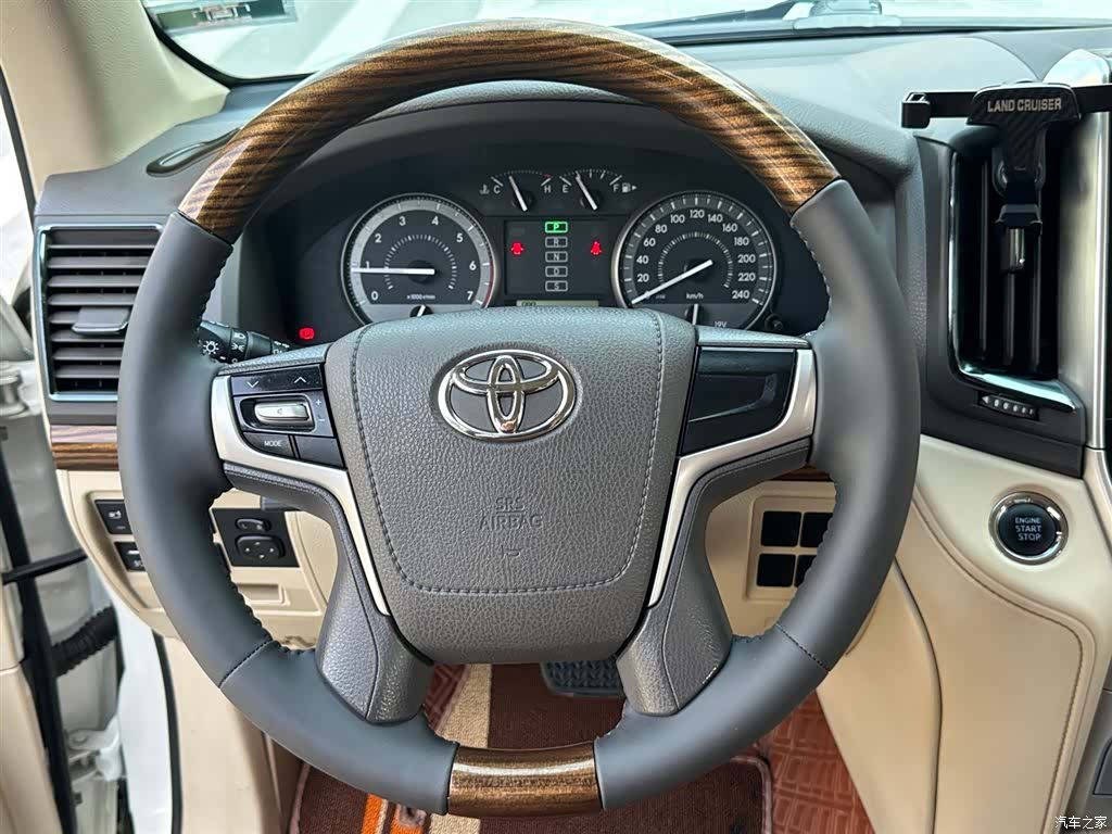 Toyota Land Cruiser, 2020 22