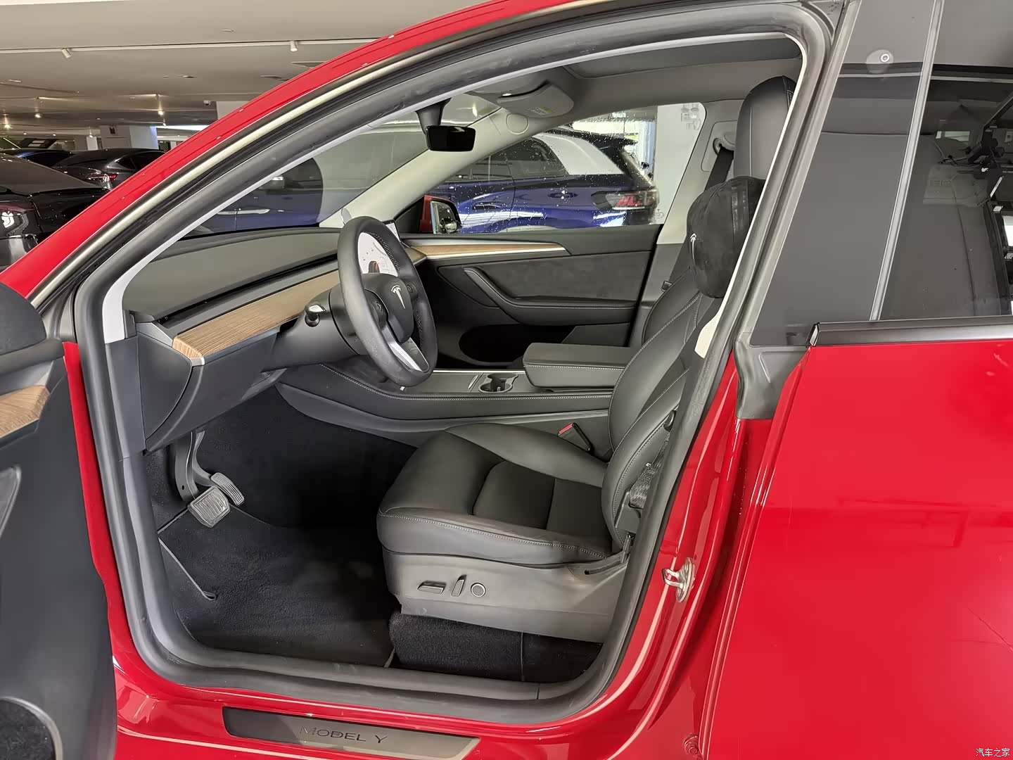 Tesla Model Y, 2021 все фото