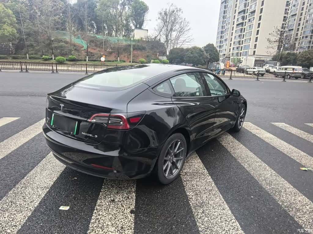 Tesla Model 3, 2023 7