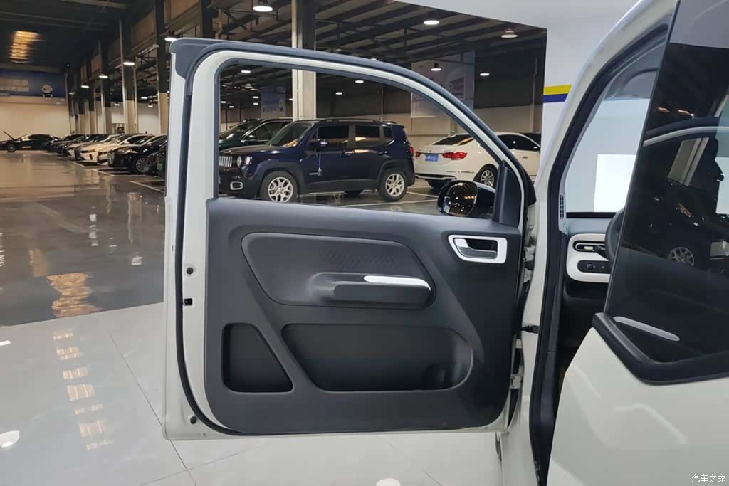 Wuling MINIEV, 2024 7