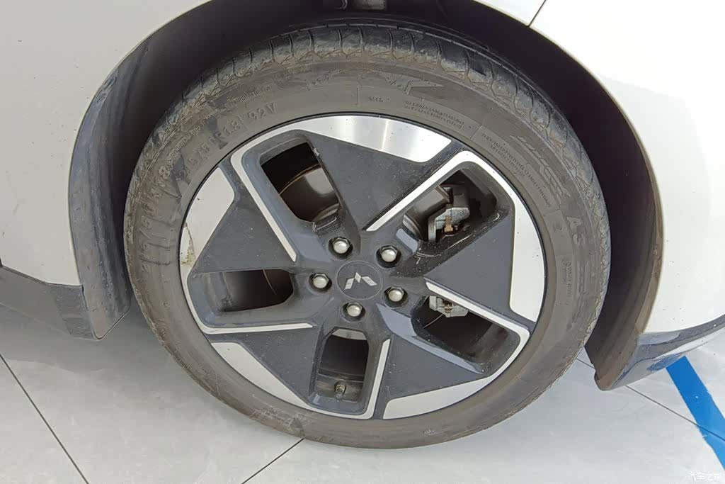 Wuling Starlight, 2024 6