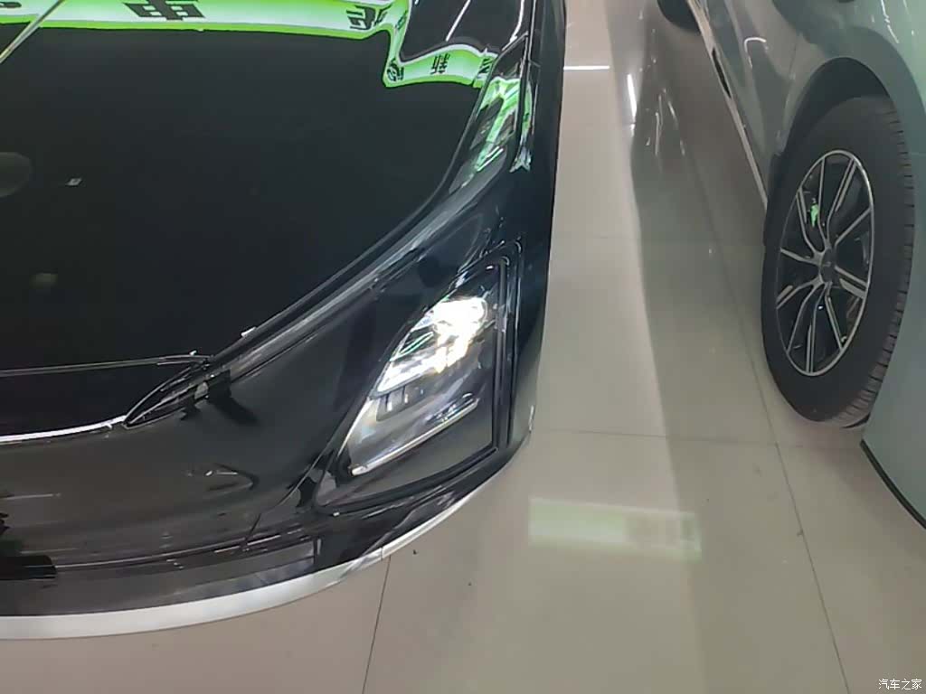 Wuling Starlight, 2025 24
