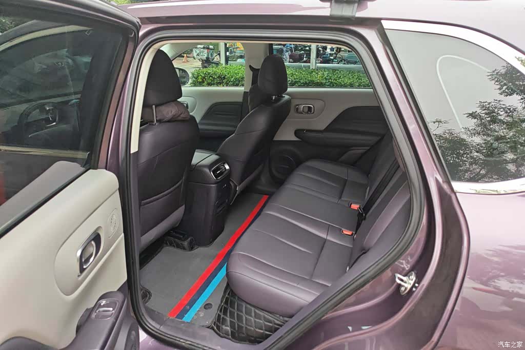 Leapmotor B10, 2025 11
