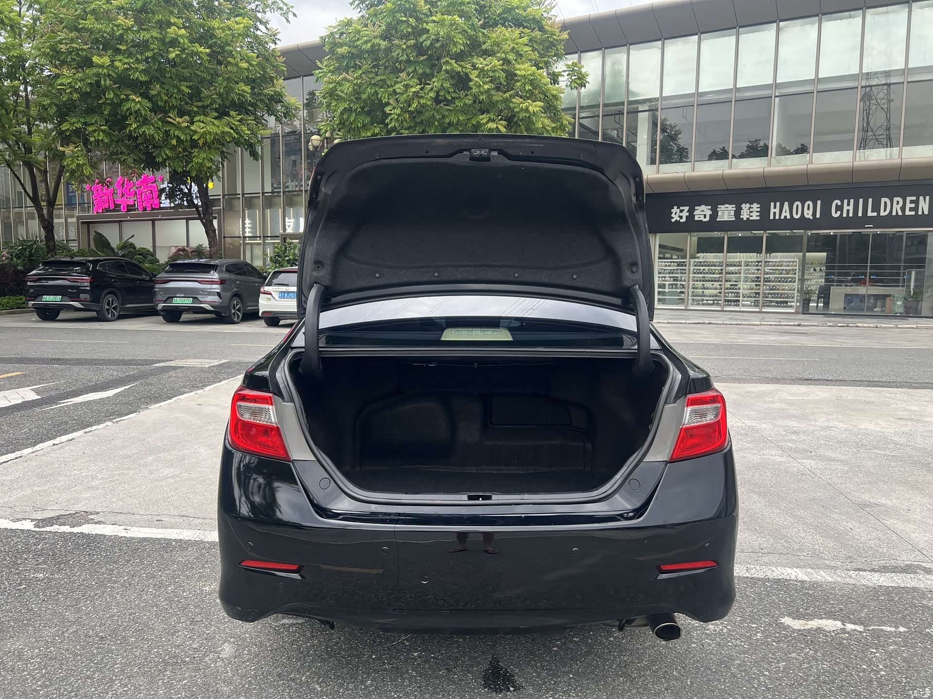 Toyota Camry, 2014 7
