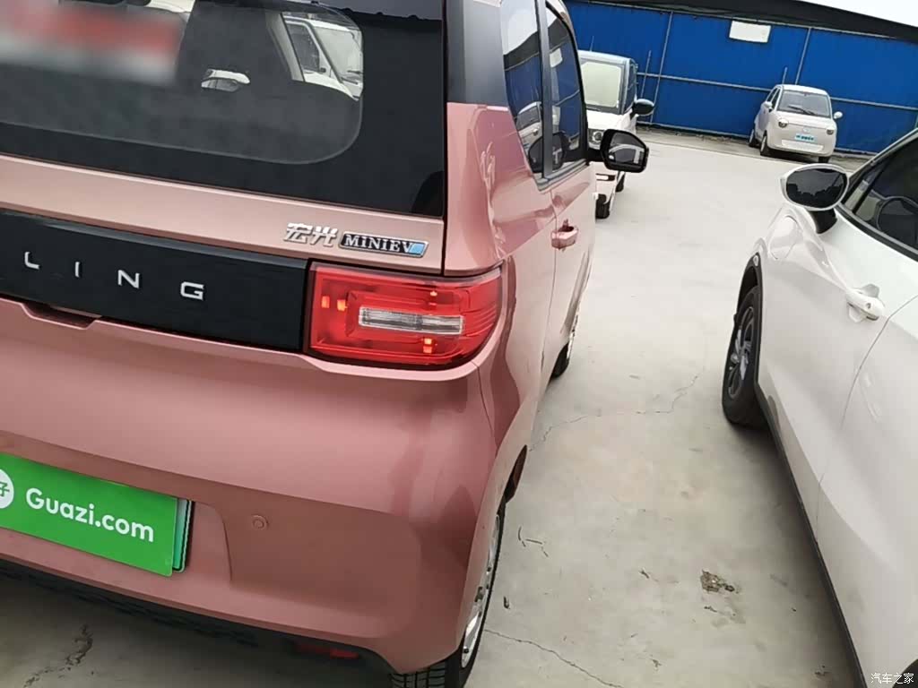 Wuling MINIEV, 2020 8