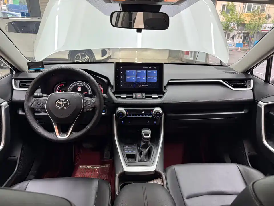 Toyota RAV4 Rongfang