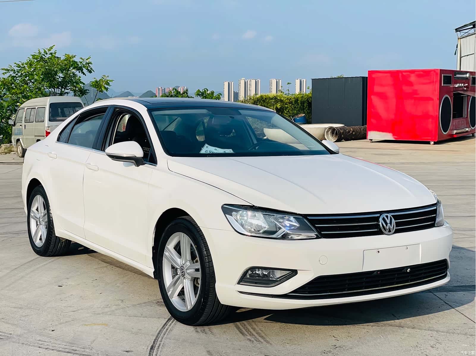 Volkswagen Lamando, 2018 3