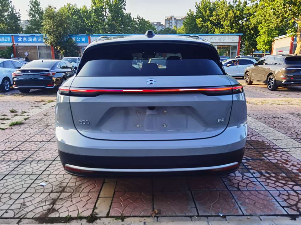 NIO ES6